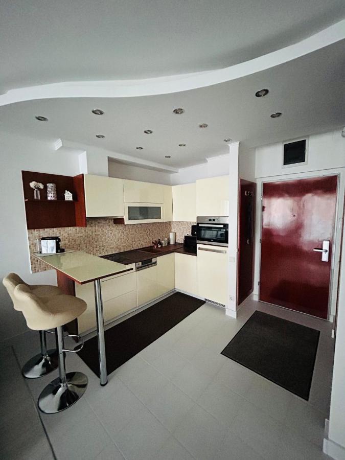 Marina Bay Apartman บูดาเปสต์ ภายนอก รูปภาพ
